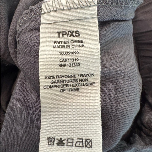 GARAGE Shorts Gray Paperbag Belted Waist Pockets Women’s Size XS - Picture 3 of 8